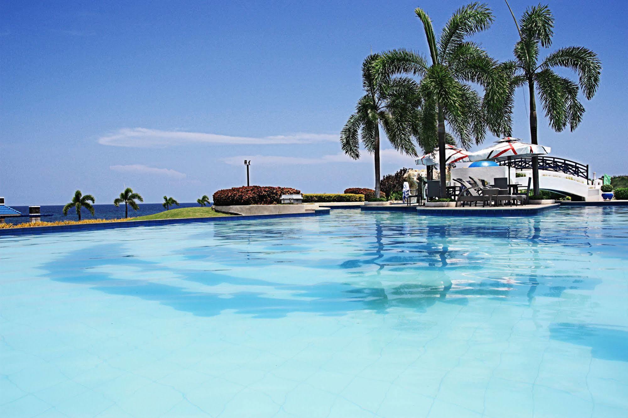 Thunderbird Resorts - Poro Point San Fernando City  Zewnętrze zdjęcie